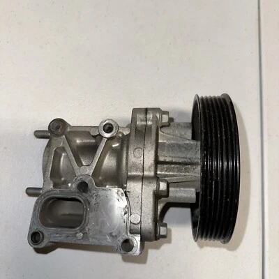 Jeep Renegade 2015-2021 motor bomba de agua montaje 5047389aa fabricante de equipos originales Foto 1 de 4