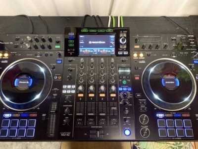 Pioneer DJ XDJ-XZ 4ch Professional All-in-One DJ System Black - Image 1 of 4