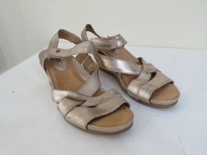 ERDE GOLD LEDER SANDALEN MIT ABSATZ NEU GRÖSSE 7 - Bild 1 von 3