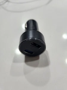 Dual Port USB Car Charger Socket With Digital Voltage - Picture 1 of 1