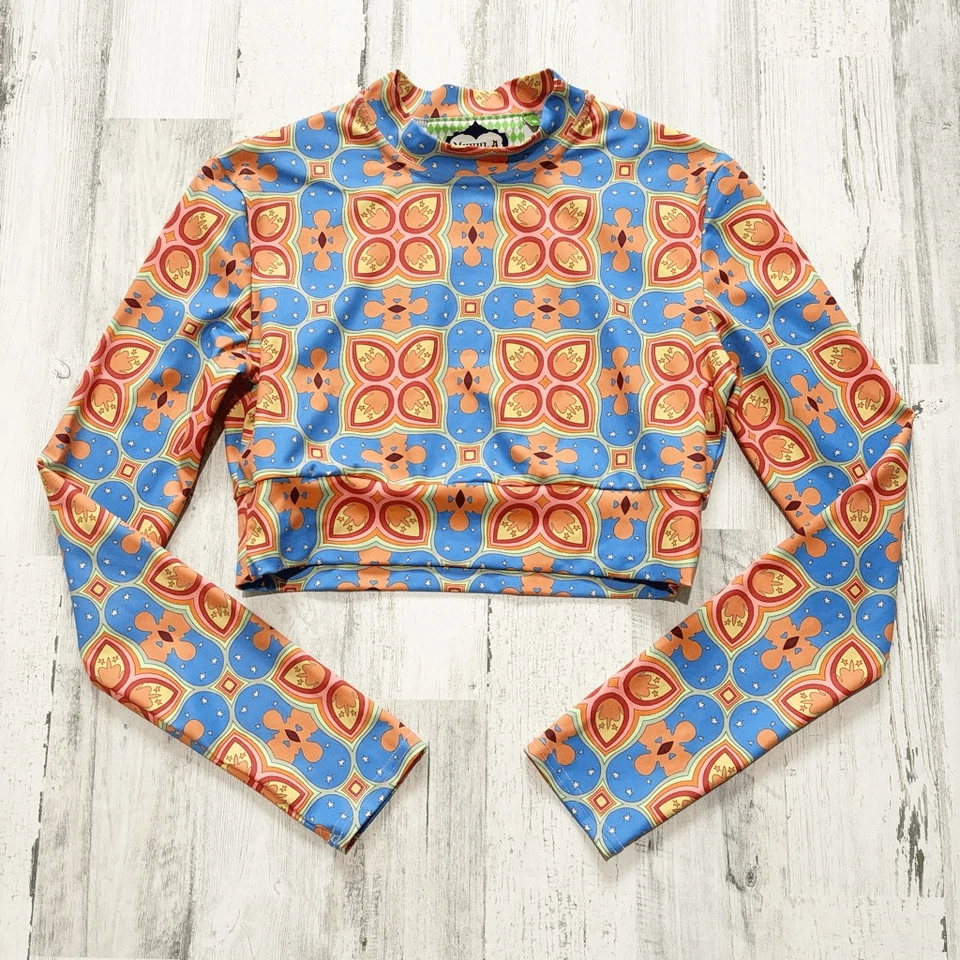 Blusa Nuvula gola alta tamanho M - Imagem 1 de 3