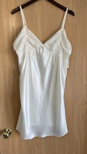 Vera Wang | Slip Dress Lingerie | Ivory Off White | Women’s Size XL | Bridal NWT - Picture 1 of 8