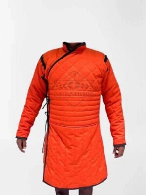 Gambesón largo acolchado con mangas completas Foto 1 de 2