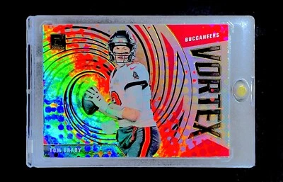 REFRATOR DISCO RARO TOM BRADY Prata Holo Panini Não Novato - BUCCANEERS - Imagem 1 de 4