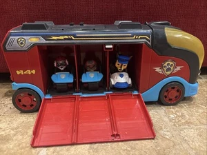 Paw Patrol Mission Cruiser with 3 Vehicles and 3 Pups, Previously Owned - Picture 1 of 17