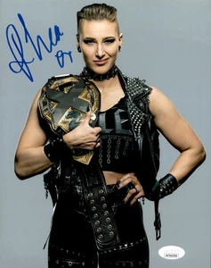 Rhea Ripley signiertes WWE NXT Women's Champion 8 x 10 Foto #2 JSA Zeugin Echtheitszertifikat - Bild 1 von 1