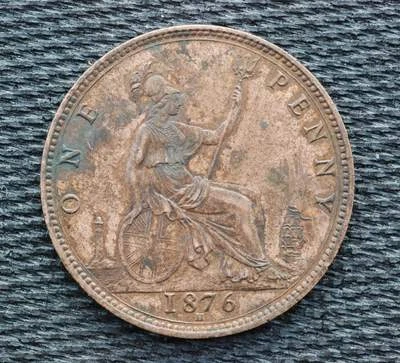 Great Britain 1876 H Heaton Mint  1 BRONZE Penny One d Victoria  LARGE DATE - Image 1 of 2