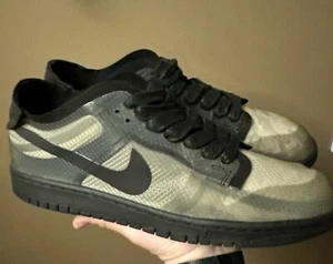 Comme De Garcons SB Dunk Low Black Size 11.5F/10M RARE PRE-OWNED No Box! - Picture 1 of 9