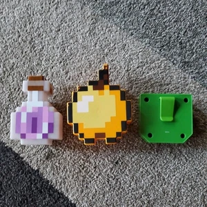 Minecraft Golden Apple Gapple, Potion Bottle & Belt Clip Steve Cosplay Accessory - Picture 1 of 9