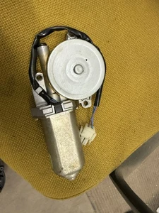 IMPALA MALIBU GRAND PRIX & MORE OEM SUNROOF MOTOR 1W96-A-2200B-B MMR550-71 - Picture 1 of 3