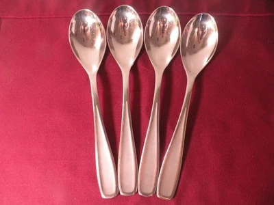 Set Of 4 Mickelton Scoop Oval Soup Spoons Robert Welch 18/0 Stainless 8 1/4" - Image 1 of 4