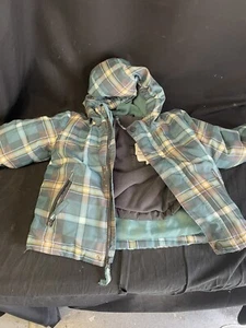 Boys Cat & Jack Winter Coat Size 2T 2 t Green Plaid 100% Polyester Nice - Picture 1 of 7