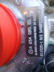 Turbosprężarka -mercedes - Zdjęcie 1 z 7