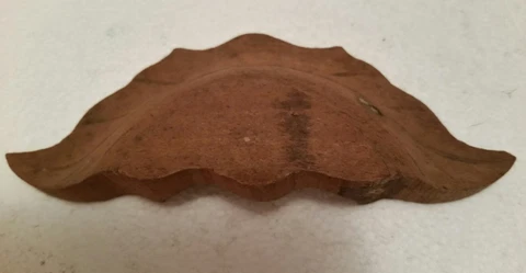 SINGLE  ANTIQUE VICTORIAN SOLID WALNUT CARVED DRAWER PULL HANDLE (24BG) Cover