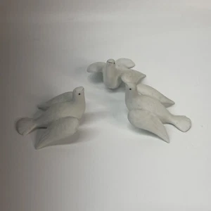 Limoges Doves Vintage Set of 3 Ceramic White Bisque Love Birds France  - Picture 1 of 8