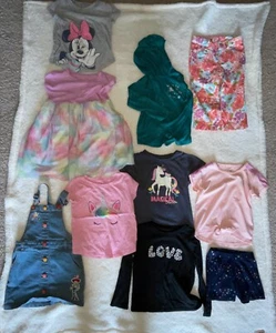 Little girls clothing bundle size 4 Disney,jumping beans ,365 kids,softest tee - Picture 1 of 6
