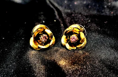 Vintage BETSEY JOHNSON Gold Metal Rose, Pink Studded Earrings - Image 1 of 4