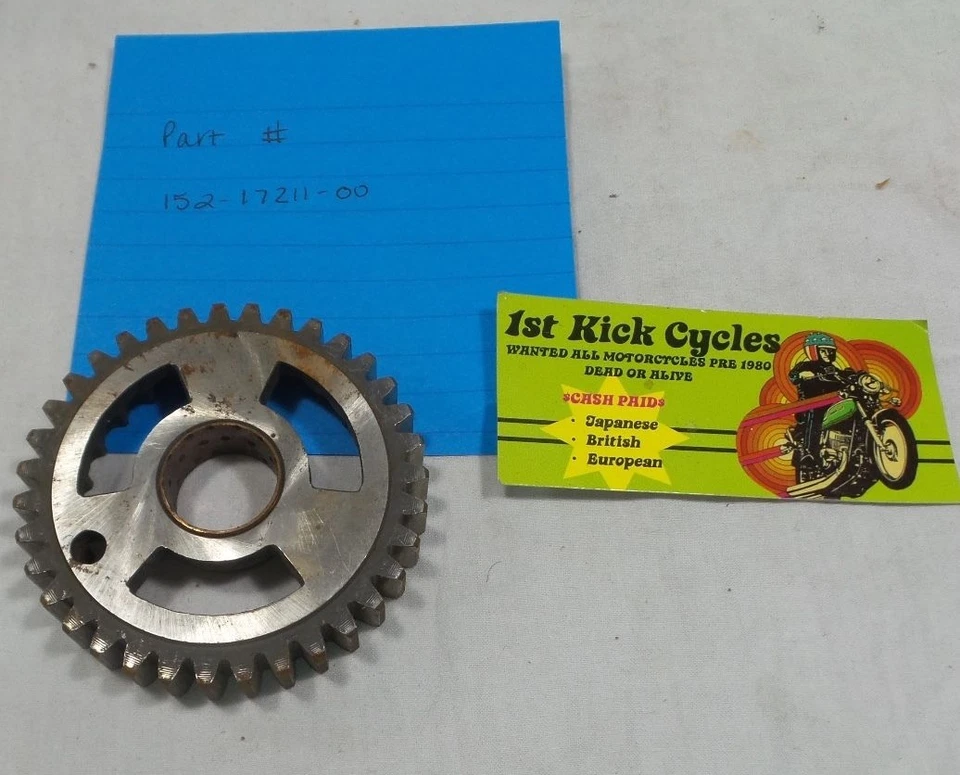 NOS YAMAHA PRIMERA RUEDA ENGRANAJE YDS2 YDS3 152-17211-00 OEM Foto 1 de 1