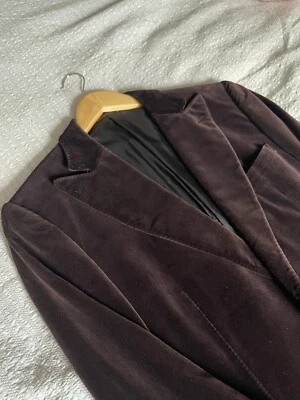 Vintage Gucci By Tom Ford Men’s Burgundy/Velvet 2 Logo button, Blazer Size 40R - Image 1 of 4