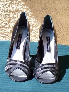 Beverly Feldman RAFAEL Black Patent & Mesh Open Toe Pump High Heel - 8.5 M - Picture 1 of 4