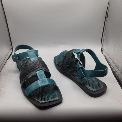 Sandalias Vince Camuto Bachelen para mujer 8M verde multi serpiente en relieve A164 Foto 1 de 4