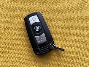 Original BMW Schlüsselanhänger ungeprüft zuletzt vor 2 Jahren benutzt - Bild 1 von 3