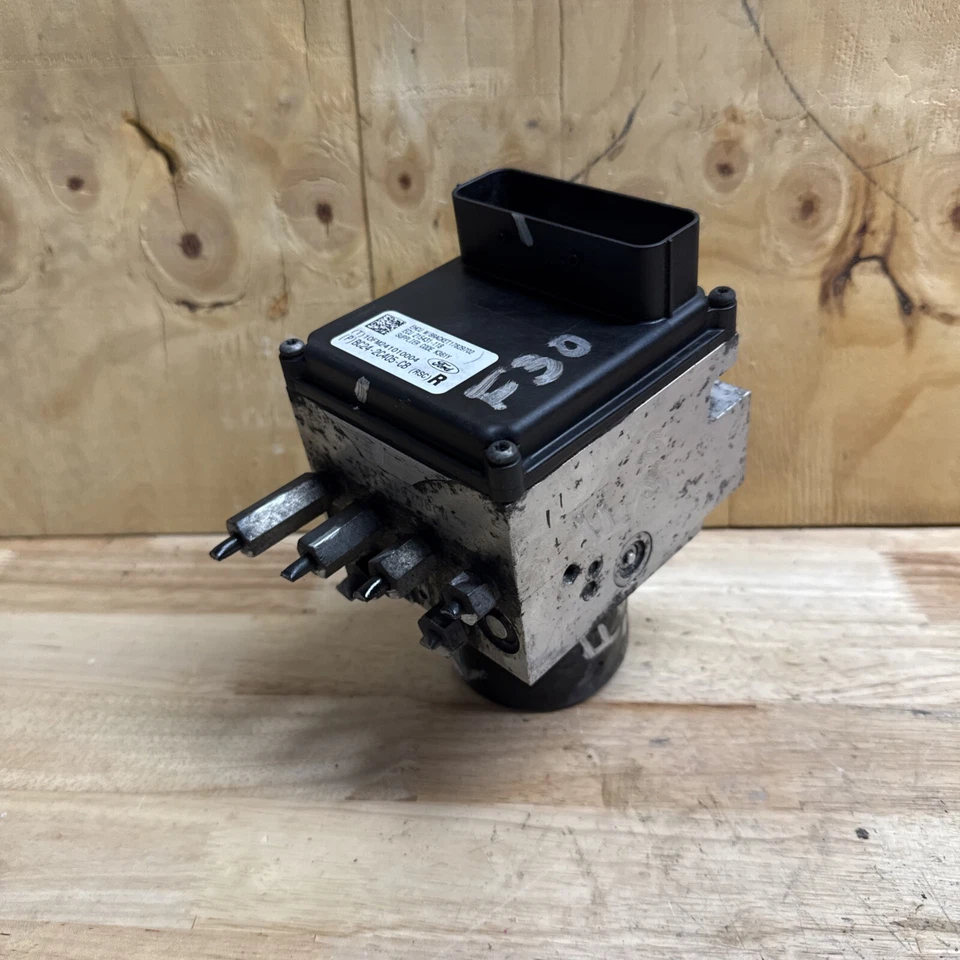 2011-2014 Ford E150 E250 E350 Van ABS Anti Lock Brake Pump BC24-2C405-CB Foto 1 de 4