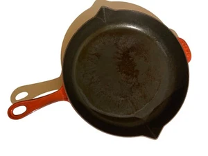 Staub emaillierte Gusseisen 12" Bratpfanne #30 - Doppelauslauf rot Made in France gebraucht - Bild 1 von 15