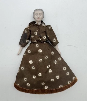 Muñeca Bisque Casa de Muñecas Antigua Abuela 5.5" Marcada R 1975 1:12 Foto 1 de 4