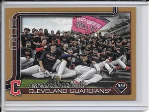 2025 Topps  CLEVELAND GUARDIANS (Guardians) "GOLD BORDER" #612..#0117/20253 - Picture 1 of 3