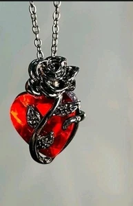 Red Acrylic Heart wrapped in A Rose, Black Chain New,goth,cosplay,Halloween - Picture 1 of 13