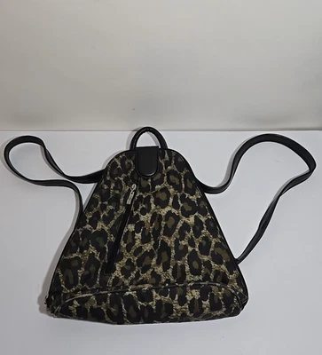 Bolso Bandolera Mochila Urbana Baggallini Negro Estampado Animal 12" x 10" x 3.5" Foto 1 de 4