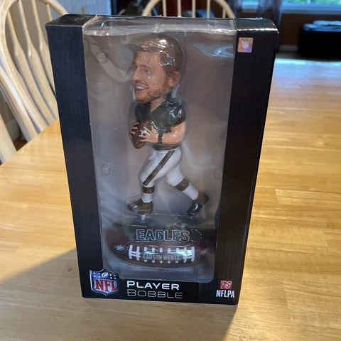 Carson Wentz NFL Licensed Philadelphia Eagles Baller Bobblehead Commanders NDSU Cover