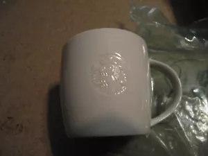 Starbucks ganz weiß Kaffeebecher Tasse GROSS 12oz 2010 - Bild 1 von 4