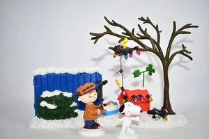 FIGURA DE POLIRESINA DE CACAHUETES VERDADERO SIGNIFICADO DE NAVIDAD SNOOPY & CHARLIE 2015 - Imagen 1 de 12