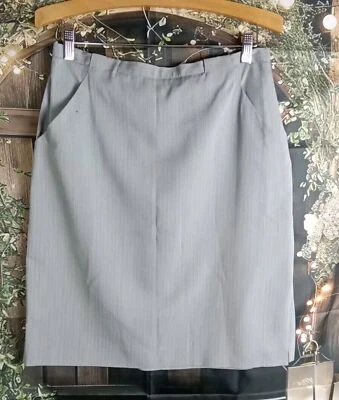 Giorgio Armani Skirt Size 12 Gray Pockets Zip Back Certificate of Authentic FLAW - Image 1 of 4