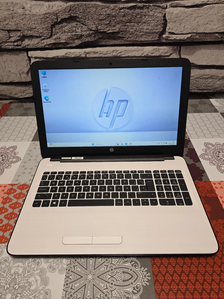 HP  15-ba004ns - Imagen 1 de 4