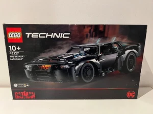 LEGO TECHNIC: Batmans Batmobil (42127) mit Anleitung und Karton - Picture 1 of 7