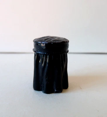 Berthet Pixi 05344 Le Tabouret Seul pour la Scéne Pin-Up Devant sa Coiffeuse - Bild 1 von 4