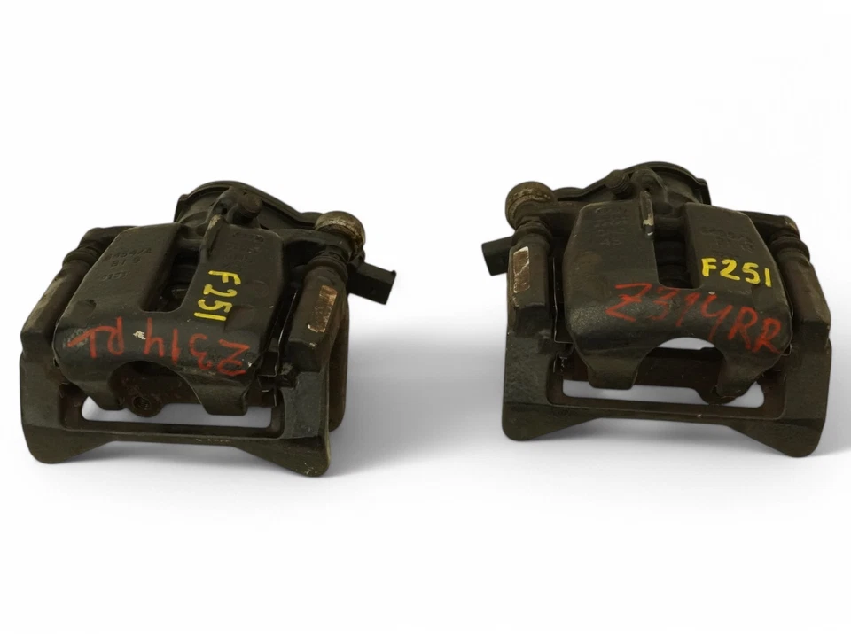 2010 - 2012 Audi S4 B8 Caliper Brake Stop Rear Right Left Set Of 2 8K0615403a Foto 1 de 4