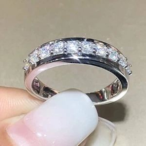 Anillo de compromiso de boda medio ET de diamantes simulados de 2 quilates enchapado en oro blanco de 14 quilates - Imagen 1 de 5