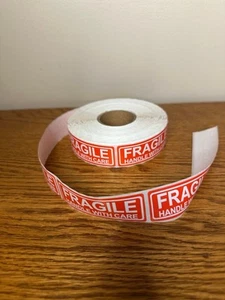 Fragile handle with care stickers for post boxes packages mailing roll - Picture 1 of 2