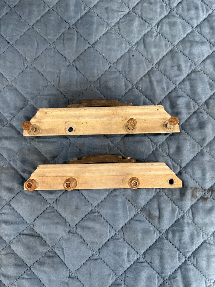 Reforço de suporte de trilho Ski-doo REV Mxz X 440 fabricante de equipamento original 503190261 600 800 pares SC3 - Imagem 1 de 2