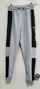 Nike Big Boys Colorblocked Fleece Jogger Pants Smoke Gray/Black Sz M - NWT - Picture 1 of 1