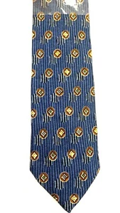 NUEVO SIN ETIQUETAS CORBATA CUELLO SEDA HOMBRE HOMBRE AZUL GEO ESTAMPADO 57" LARGO 3.75" ANCHO - Imagen 1 de 3