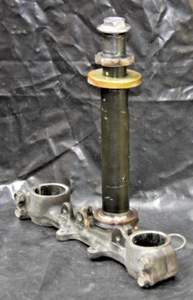 Té De Horquilla Inferior 17F-23340-01-90 17F233400190 YAMAHA DTLC 125 10V 1983 - Imagen 1 de 6