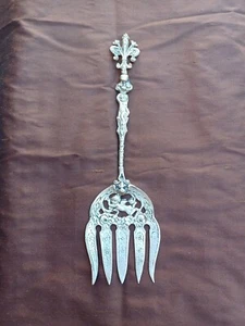 Antique Italian Ornate Serving Fork. Gold Tone 10 inch. Cherub Flower Design - Picture 1 of 8