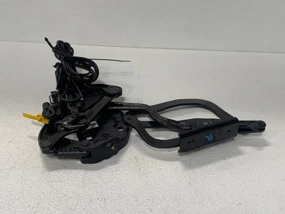 Audi A5 2013-2016 convertible bisagra superior derecha OEM #A0,31 Foto 1 de 4