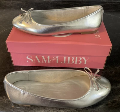 NUEVO Zapatos Planos de Ballet para Mujer Talla 8.5 Imitación Cuero Arco Logo Dije Zapatos Caja Foto 1 de 4