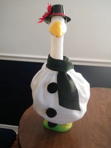 Goose clothes outfit - Snowman white fleece green/black scarf w/hat 24-27" goose - Picture 1 of 4
